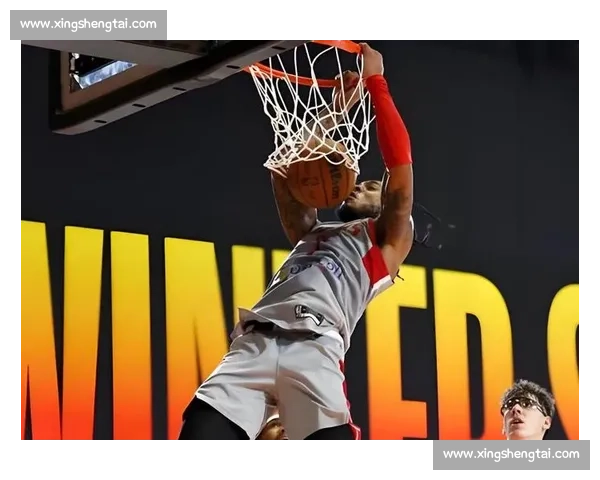 斯通打造 2.04 米巨无霸锋线!乌度卡 14 人轮换颠覆联盟 斯通打造 2.04 米巨无霸锋线!乌度卡 14 人轮换颠覆联盟